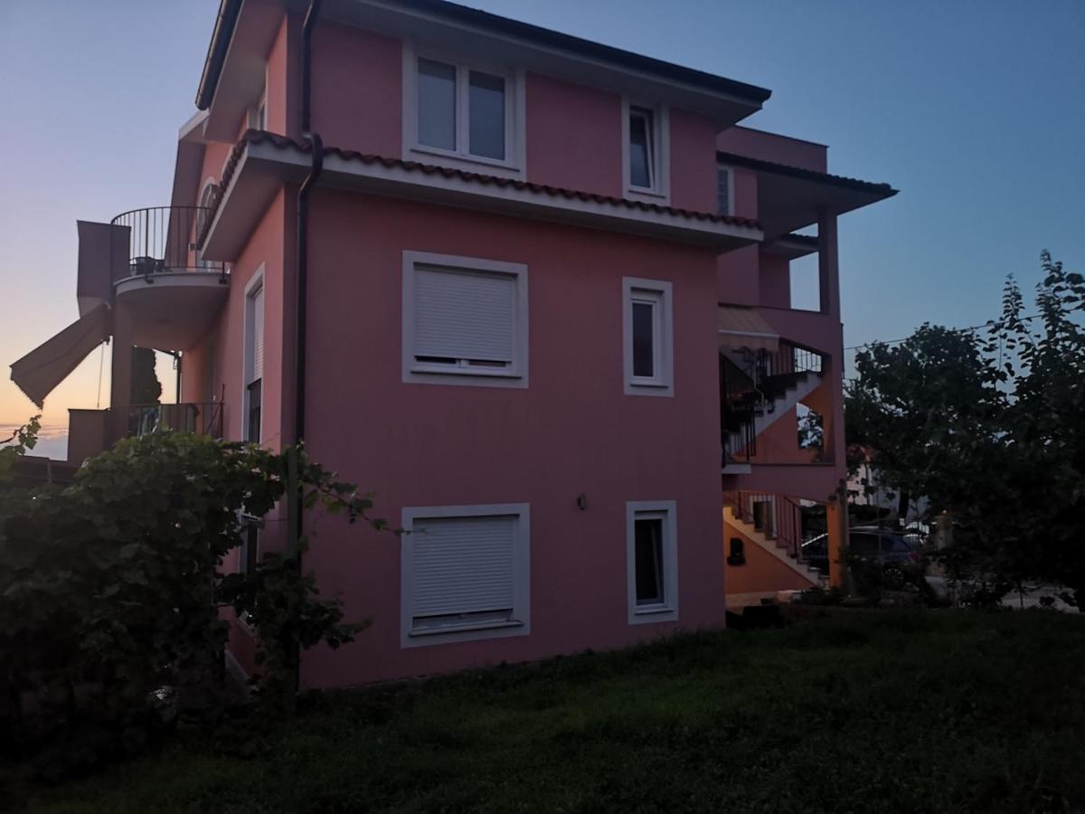 Apartment & Rooms Lilis Изола Екстериор снимка