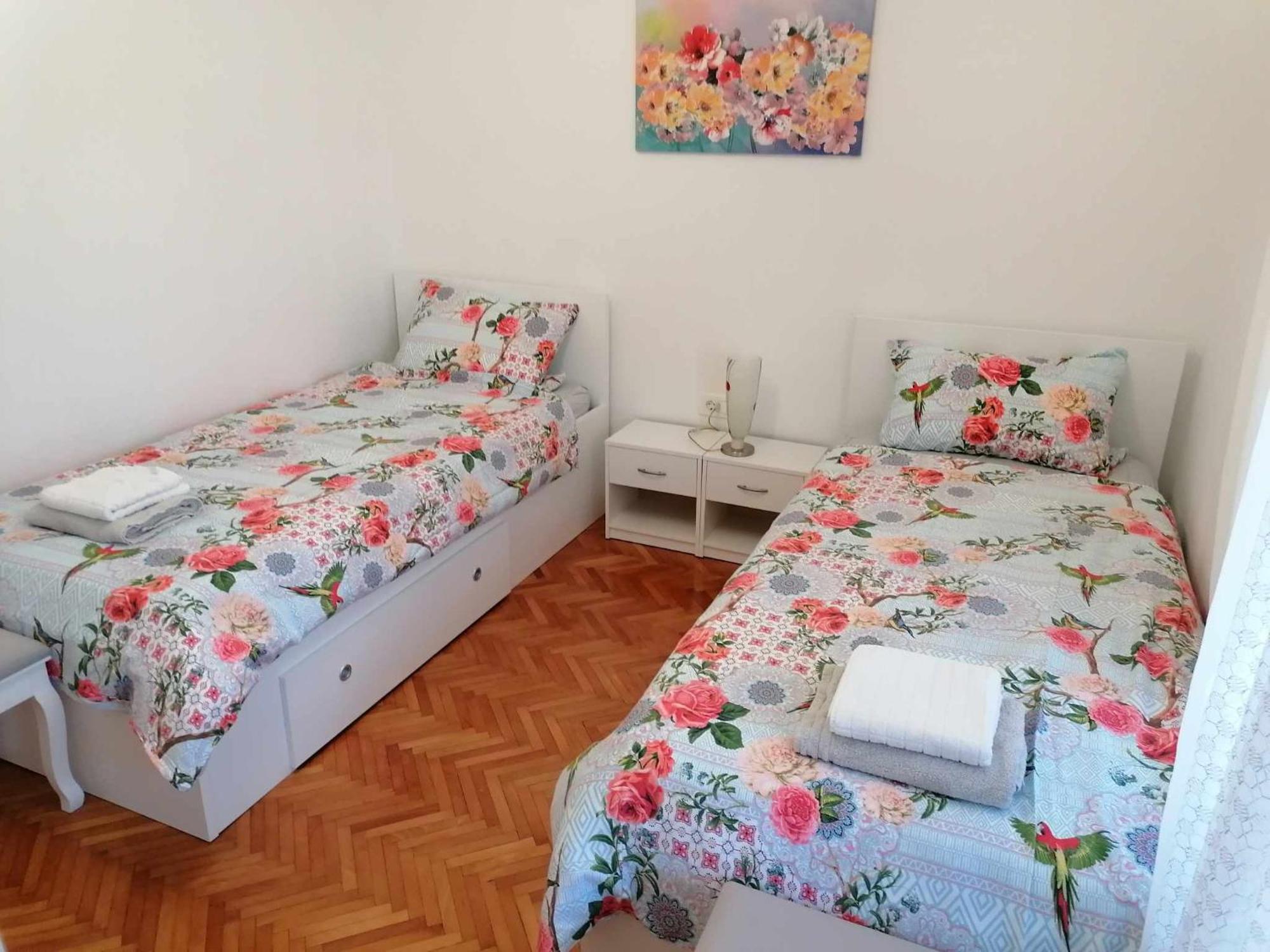 Apartment & Rooms Lilis Изола Екстериор снимка